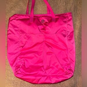 Lululemon tote